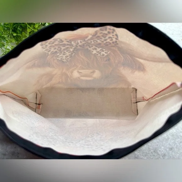 New Highland Cow w/ Leopard Bow Makeup Tech Pencil Bag w/ Pink Keychain - 10.5” - Picture 6 of 8